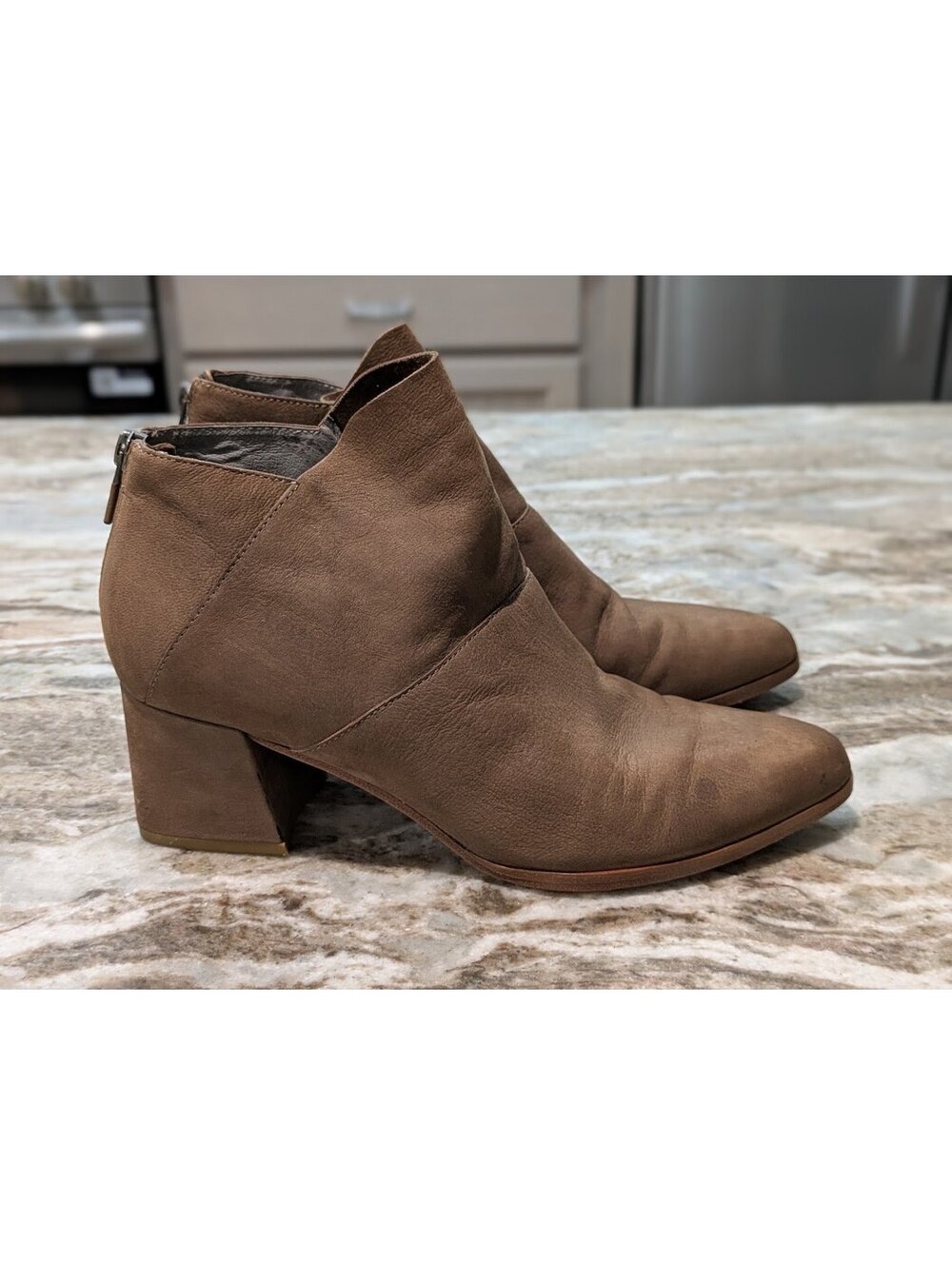 Eileen Fisher Vero Cuorio Leather Ankle Boots Size 8